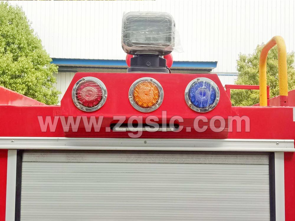 東風(fēng)大多利卡水罐消防車(國(guó)五)