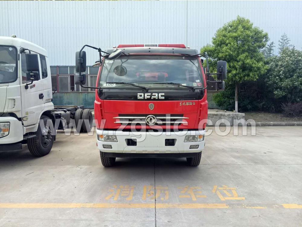 東風(fēng)大多利卡水罐消防車(國(guó)五)