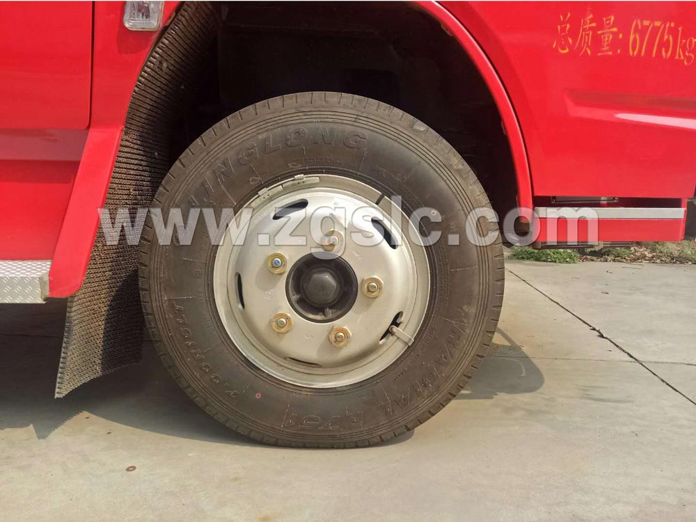 東風(fēng)小多利卡水罐消防車(國(guó)五)