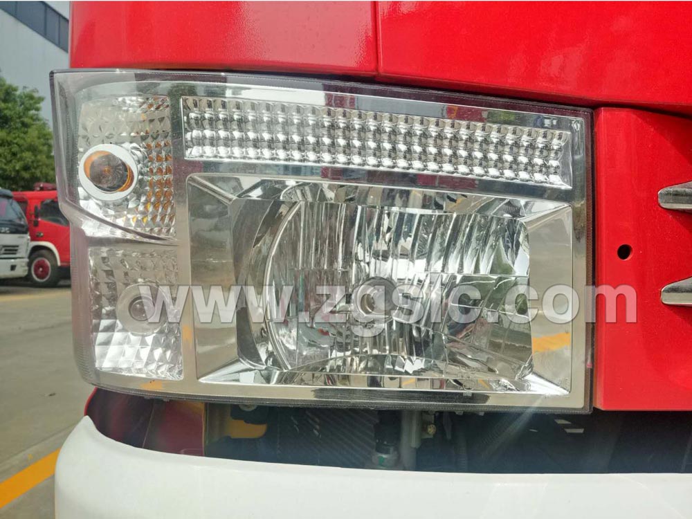 東風(fēng)小多利卡水罐消防車(國(guó)五)