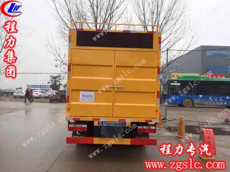 東風(fēng)小多利卡污水處理車(國(guó)五)
