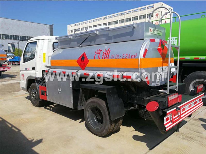湖北程力時風(fēng)2.5方加油車-那個品牌好