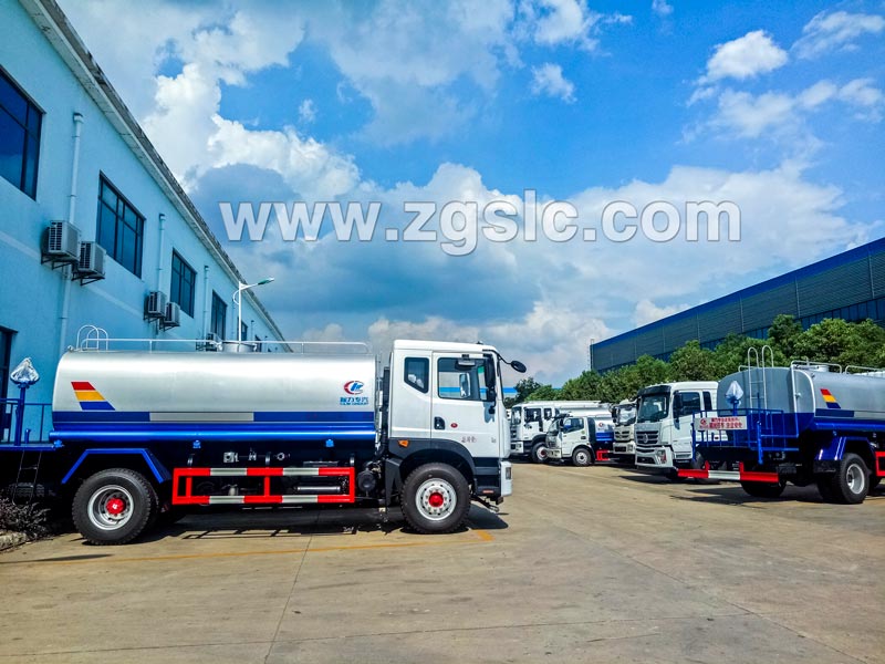 程力專(zhuān)用汽車(chē)股份有限公司灑水車(chē)車(chē)間